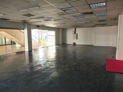 Upper Serangoon Shopping Centre (D19), Shop House #624913951